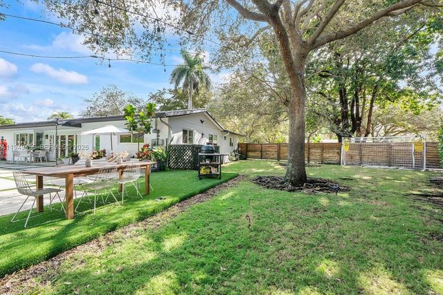 7601 SW 165th Ter, Palmetto Bay, FL 33157