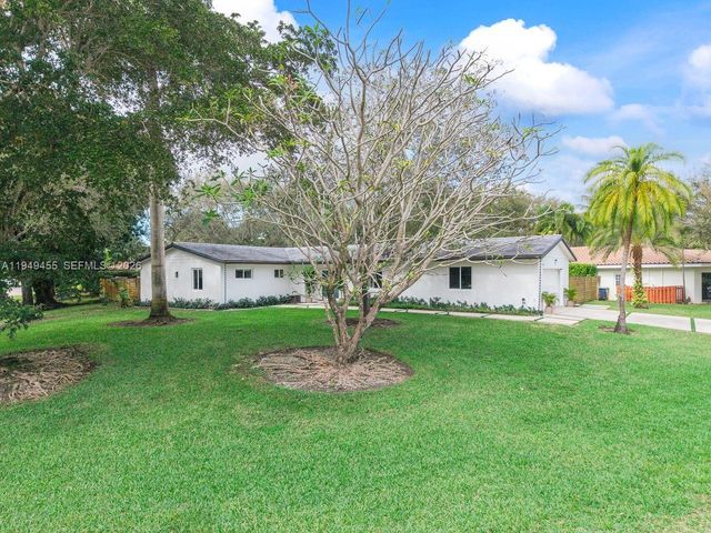 7601 SW 165th Ter, Palmetto Bay, FL 33157