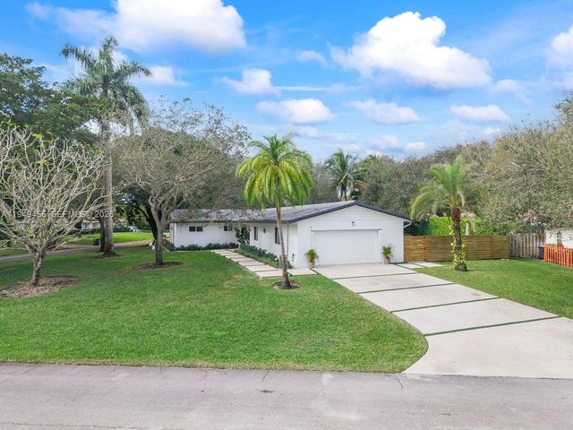 7601 SW 165th Ter, Palmetto Bay, FL 33157