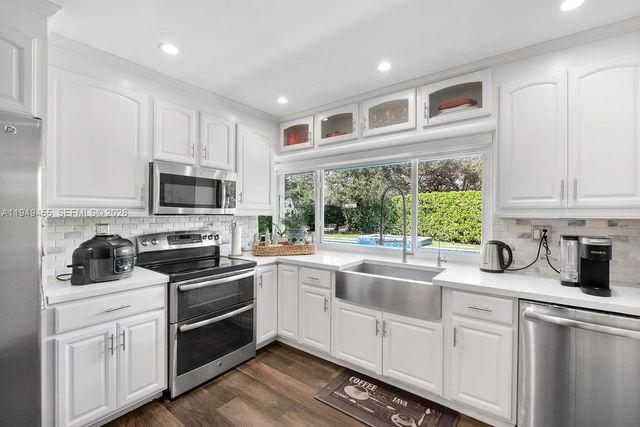 7601 SW 165th Ter, Palmetto Bay, FL 33157