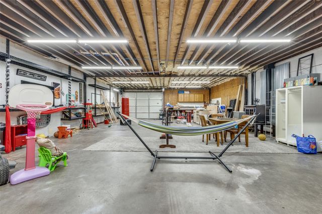 1590 Farm Road 2352, Sumner, TX 75486