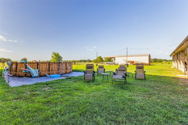 1590 Farm Road 2352, Sumner, TX 75486