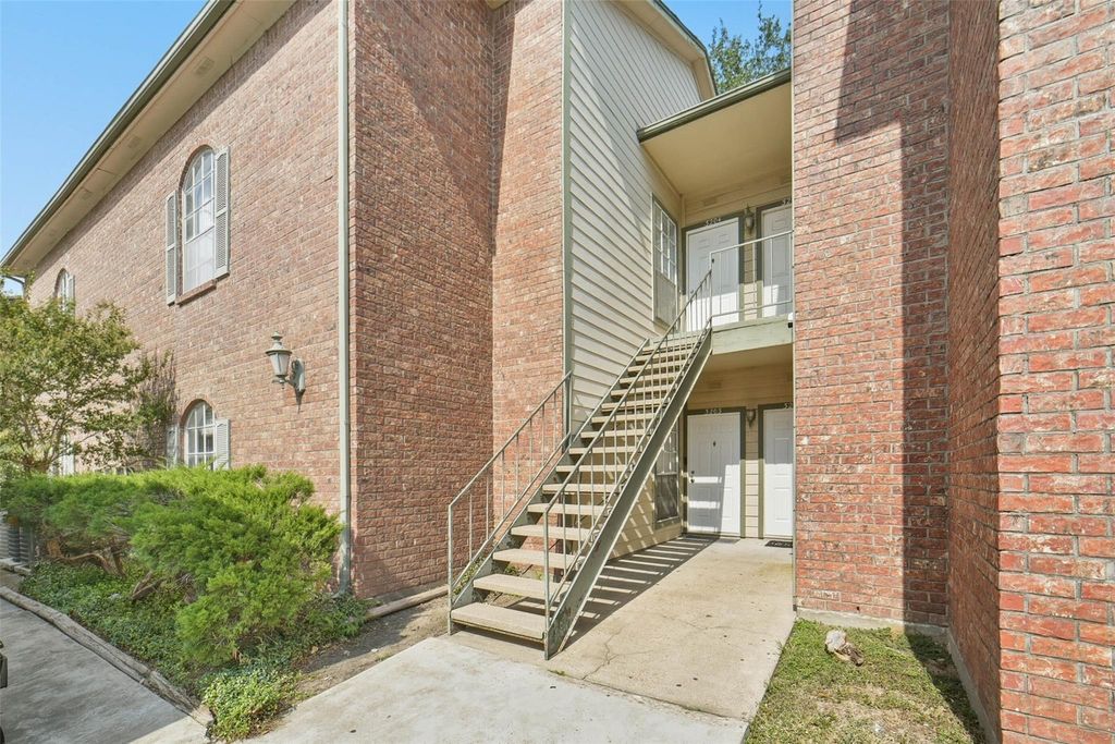 6500 Harbor Town Drive 3204, Houston, TX 77036