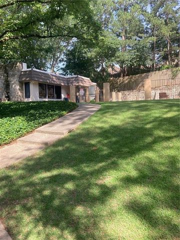 725 Dalrymple Road 7C, Atlanta, GA 30328