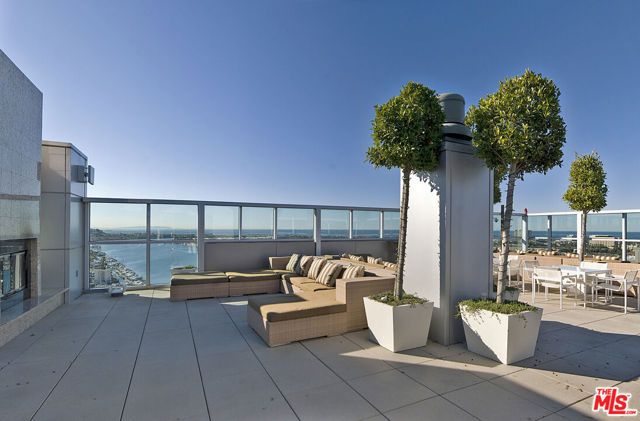 13700 Marina Pointe Drive 722, Marina Del Rey, CA 90292