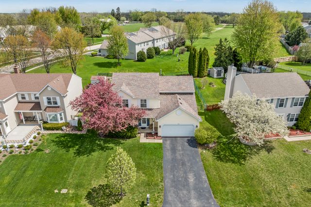 992 Mcphee Drive, Lake In The Hills, IL 60156
