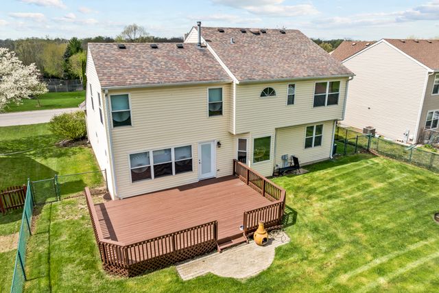 992 Mcphee Drive, Lake In The Hills, IL 60156