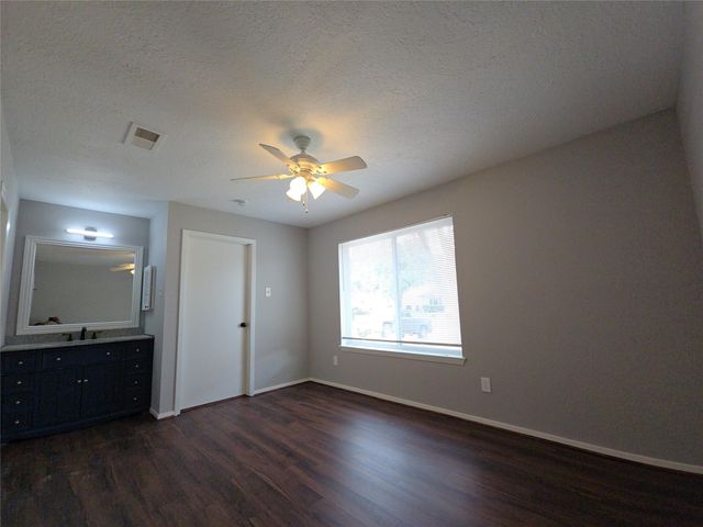 19415 Southaven Drive, Houston, TX 77084