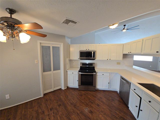 19415 Southaven Drive, Houston, TX 77084