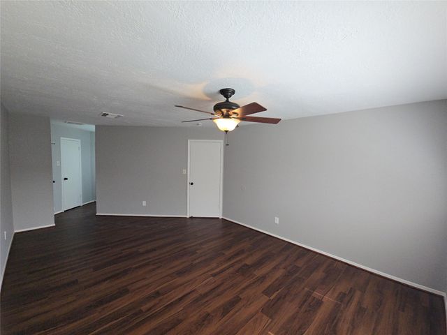 19415 Southaven Drive, Houston, TX 77084