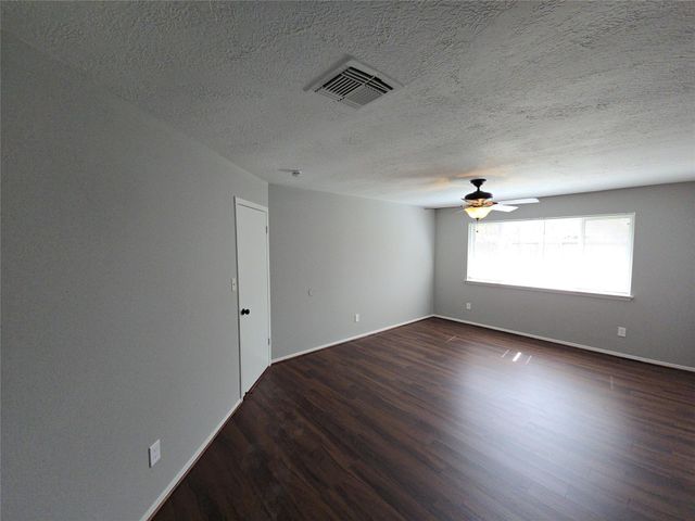 19415 Southaven Drive, Houston, TX 77084