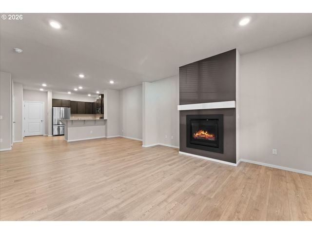 16117 Nw RELIANCE Ln, Portland, OR 97229