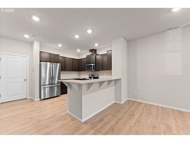 16117 Nw RELIANCE Ln, Portland, OR 97229