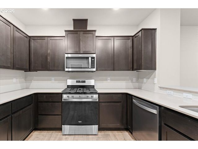 16117 Nw RELIANCE Ln, Portland, OR 97229