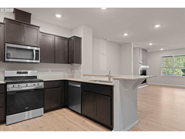 16117 Nw RELIANCE Ln, Portland, OR 97229