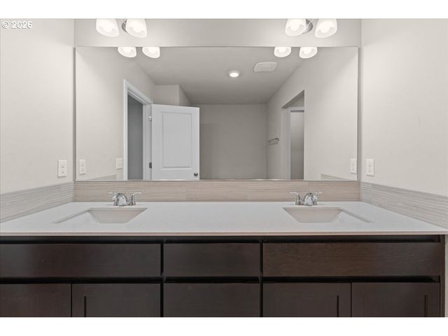 16117 Nw RELIANCE Ln, Portland, OR 97229