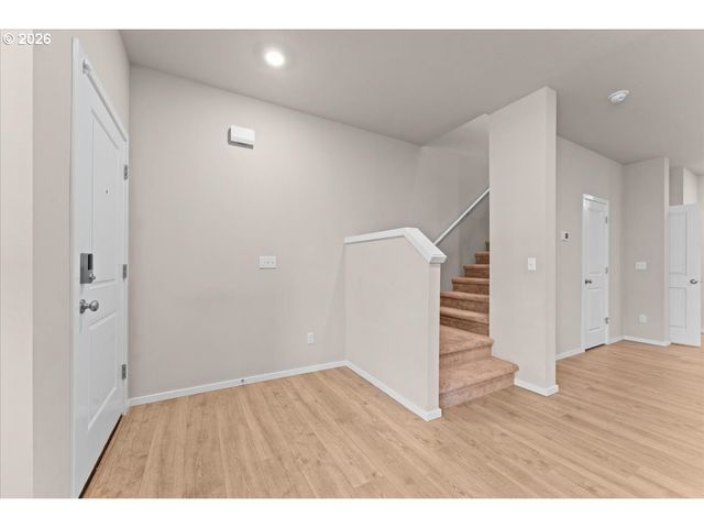 16117 Nw RELIANCE Ln, Portland, OR 97229