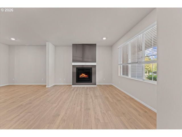 16117 Nw RELIANCE Ln, Portland, OR 97229