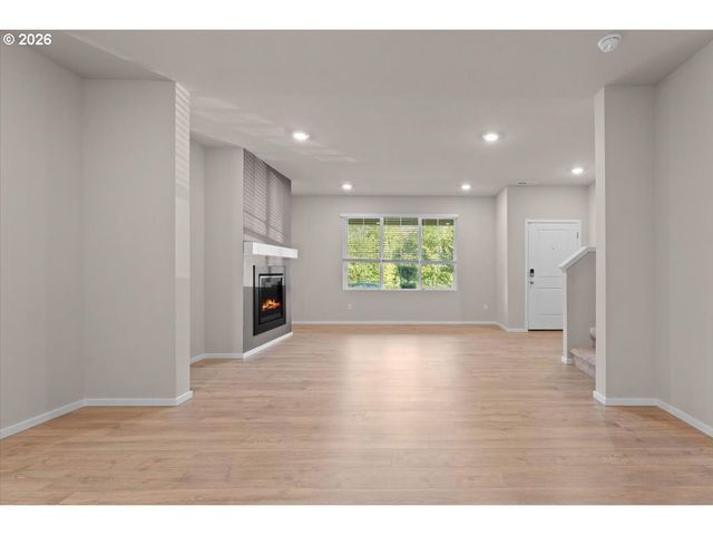 16117 Nw RELIANCE Ln, Portland, OR 97229