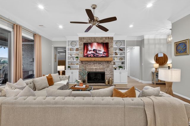 168 N Canal Drive, Bossier City, LA 71111