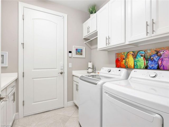 8989 Bahama Swallow WAY, Naples, FL 34120