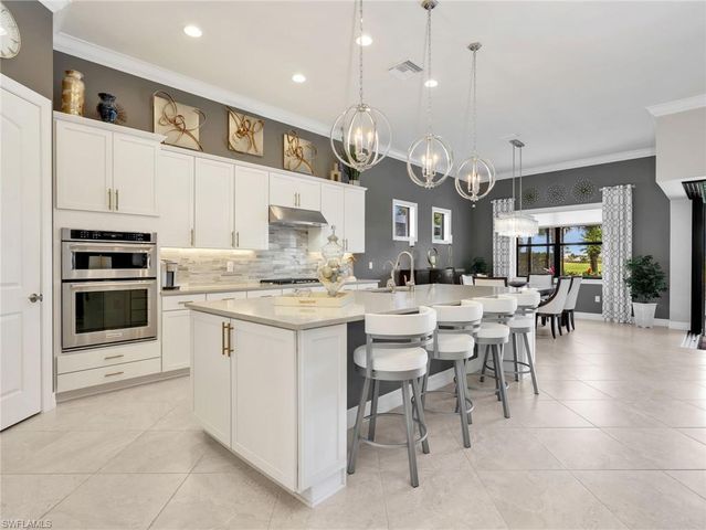 8989 Bahama Swallow WAY, Naples, FL 34120