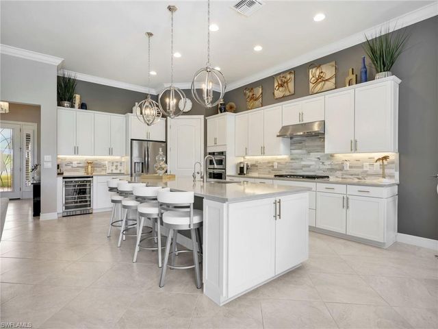 8989 Bahama Swallow WAY, Naples, FL 34120