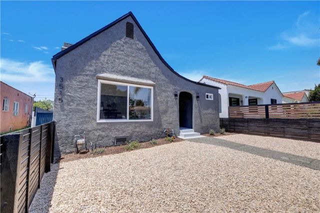 3515 S Norton, Los Angeles, CA 90018