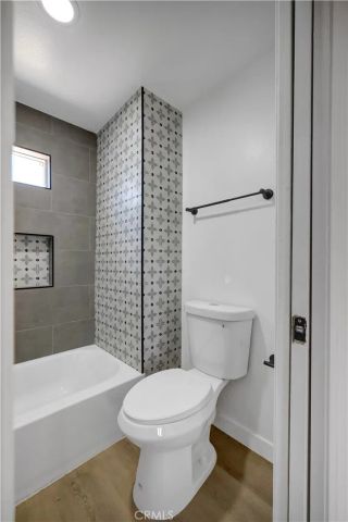 3515 S Norton, Los Angeles, CA 90018