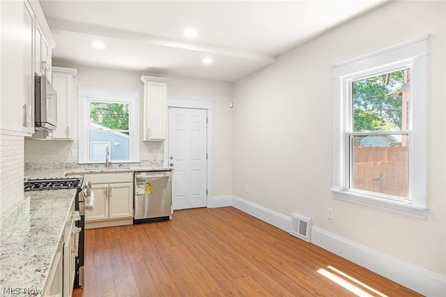 2165 W 95th Street, Cleveland, OH 44102