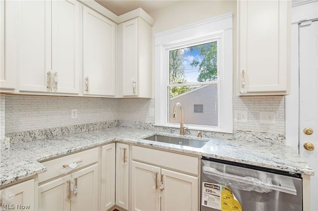 2165 W 95th Street, Cleveland, OH 44102