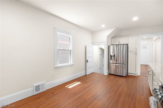 2165 W 95th Street, Cleveland, OH 44102