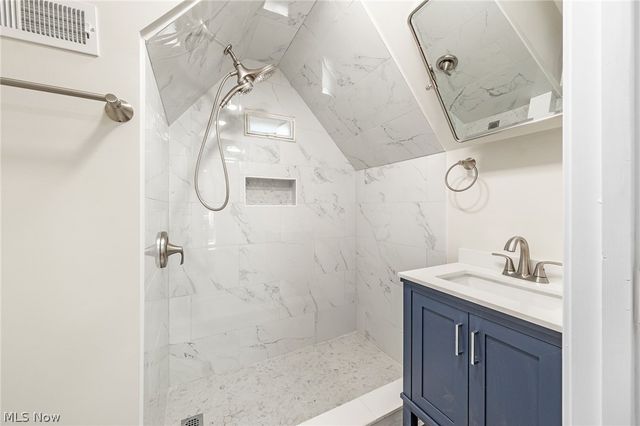 2165 W 95th Street, Cleveland, OH 44102