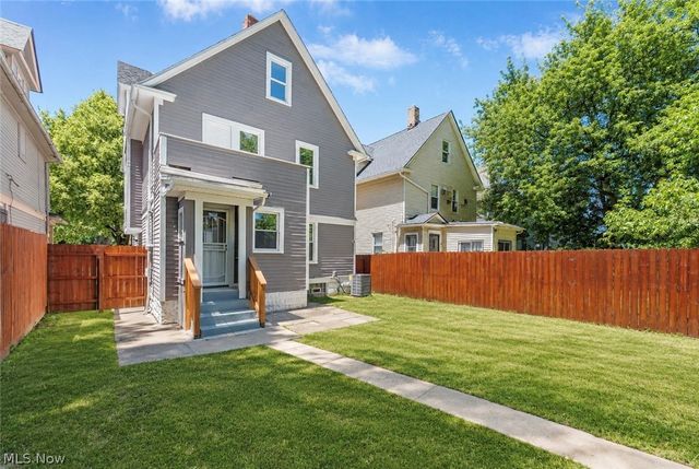 2165 W 95th Street, Cleveland, OH 44102