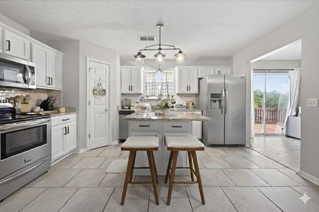 238 Trish Drive, Crestview, FL 32536