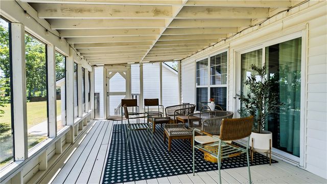 4301 SW 2nd Street, Bentonville, AR 72712