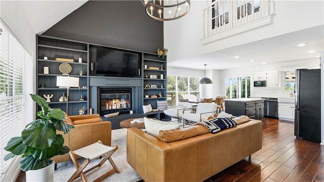 4301 SW 2nd Street, Bentonville, AR 72712