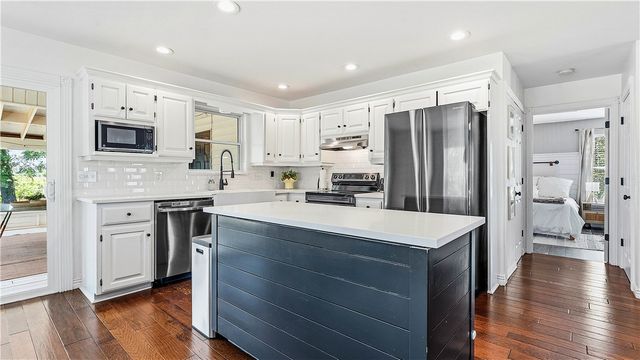 4301 SW 2nd Street, Bentonville, AR 72712