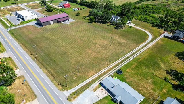 4301 SW 2nd Street, Bentonville, AR 72712
