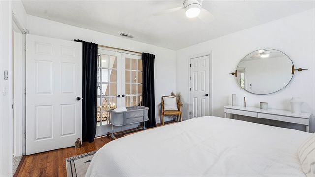 4301 SW 2nd Street, Bentonville, AR 72712