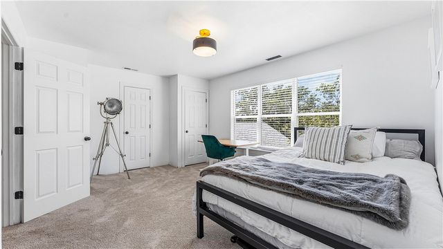 4301 SW 2nd Street, Bentonville, AR 72712