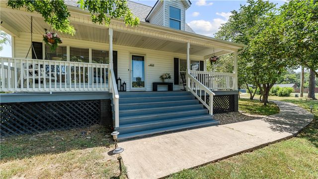 4301 SW 2nd Street, Bentonville, AR 72712