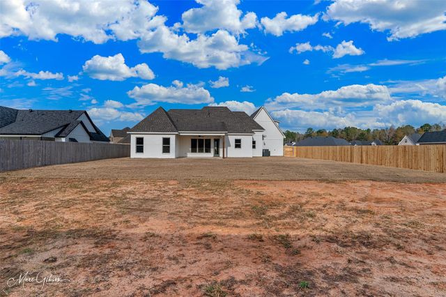 175 Sitka Loop, Haughton, LA 71037
