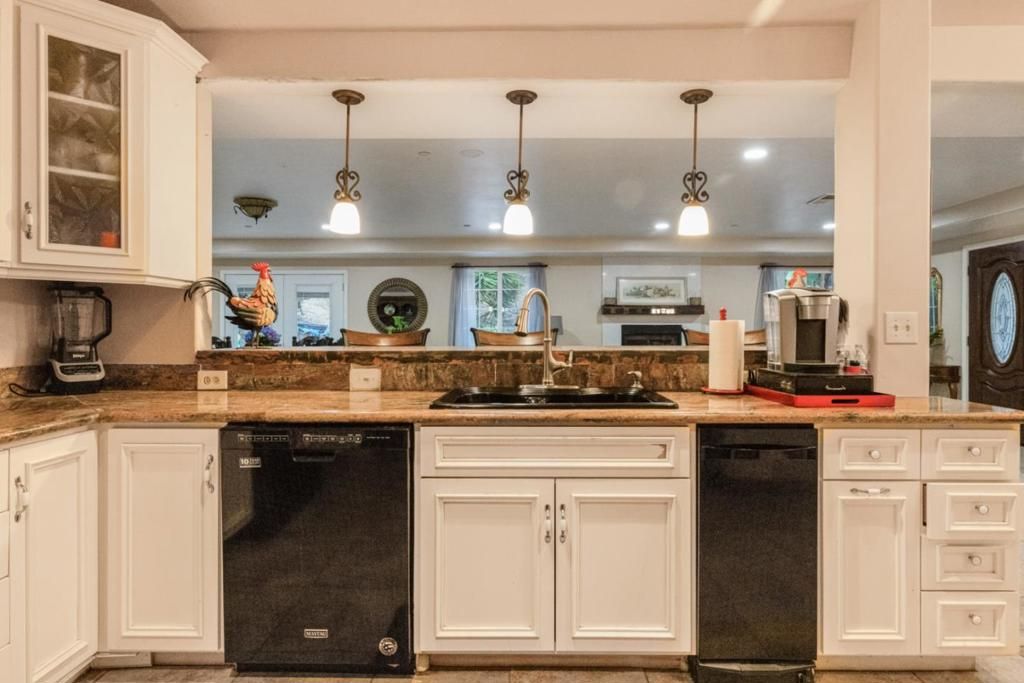 Image 14 of property listing at 18171 Berta Canyon Road, Salinas, CA 93907