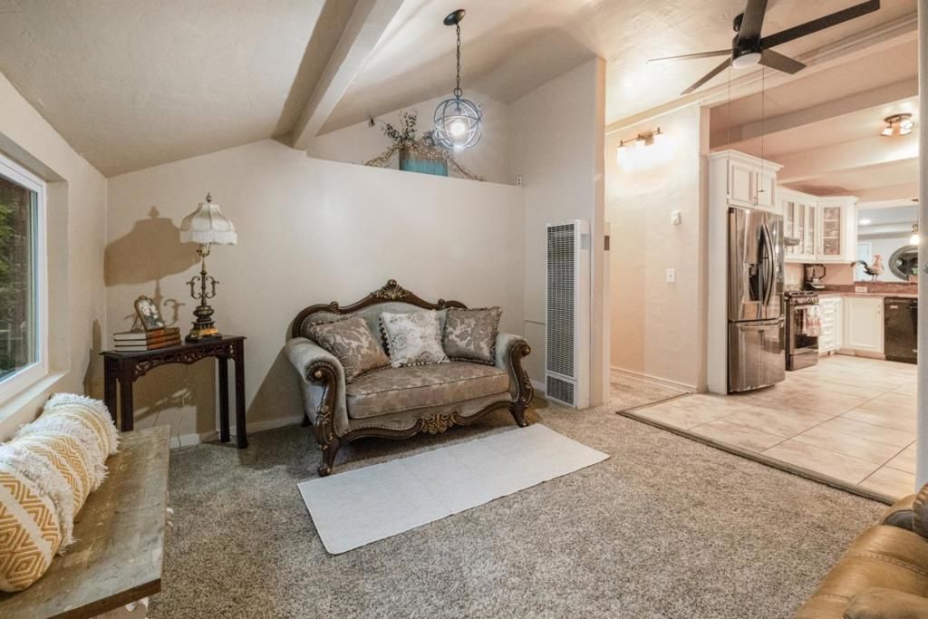 Image 17 of property listing at 18171 Berta Canyon Road, Salinas, CA 93907