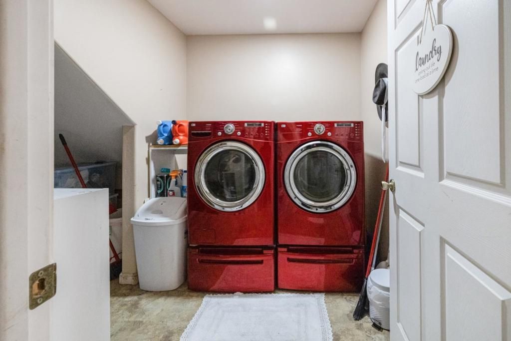 Image 25 of property listing at 18171 Berta Canyon Road, Salinas, CA 93907