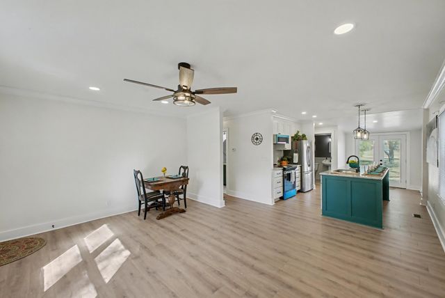 1718 Colleton Avenue SE, Aiken, SC 29801