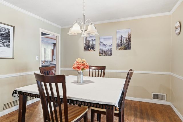 89 Abbott St, Springfield, MA 01118