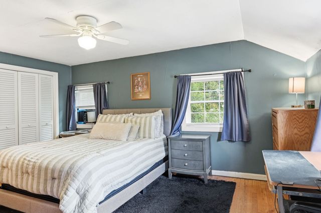 89 Abbott St, Springfield, MA 01118