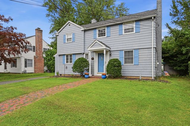 89 Abbott St, Springfield, MA 01118